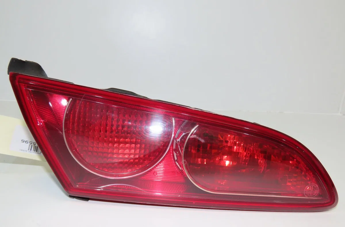 Feu arrière interieur gauche Alfa romeo 159 Sportwagon (939_) 1.9 jtdm 8v (939bxe1b) (2006-2011) occasion