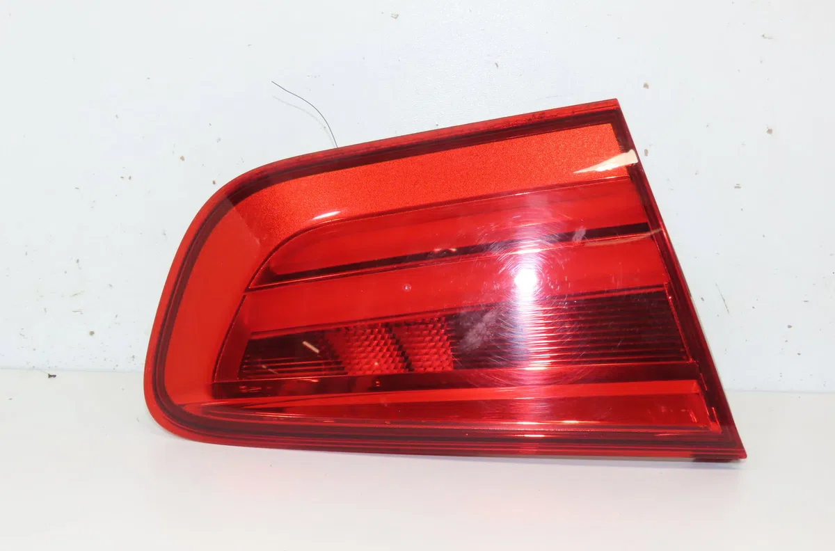 Feu arrière interieur gauche Bmw 1 (F20) 114 d (2012-2015) occasion
