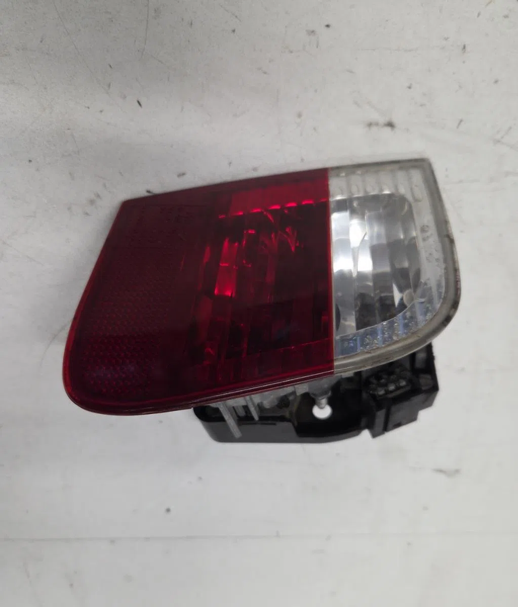 Feu arrière interieur gauche BMW SERIE 3 E46 PHASE 2 occasion