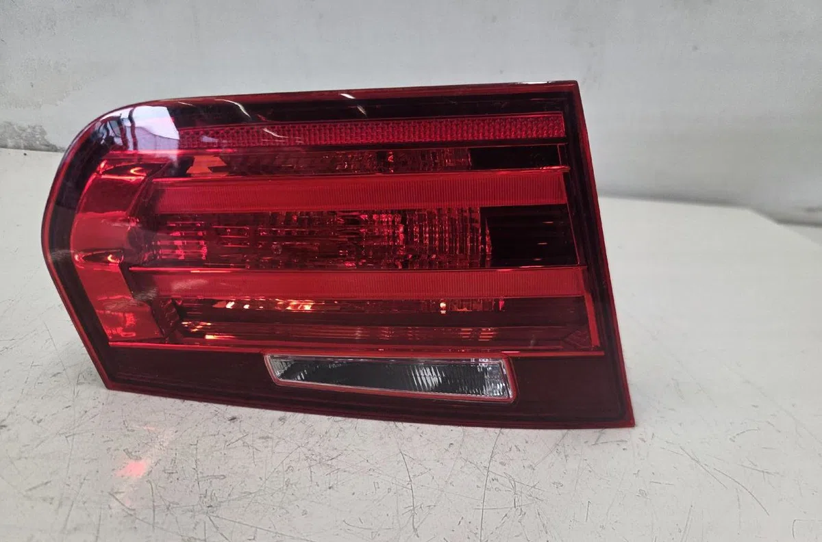 Feu arrière interieur gauche BMW SERIE 3 F31 TOURING PHASE 1 BREAK occasion