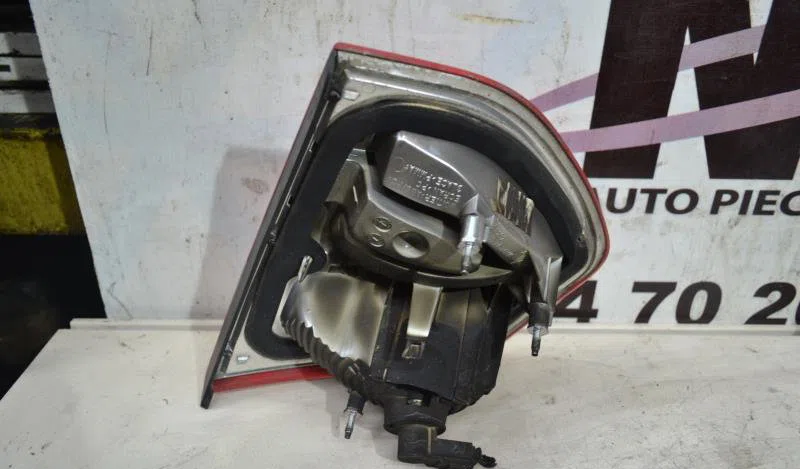 Feu arrière interieur gauche CITROEN C4 PICASSO 1 occasion