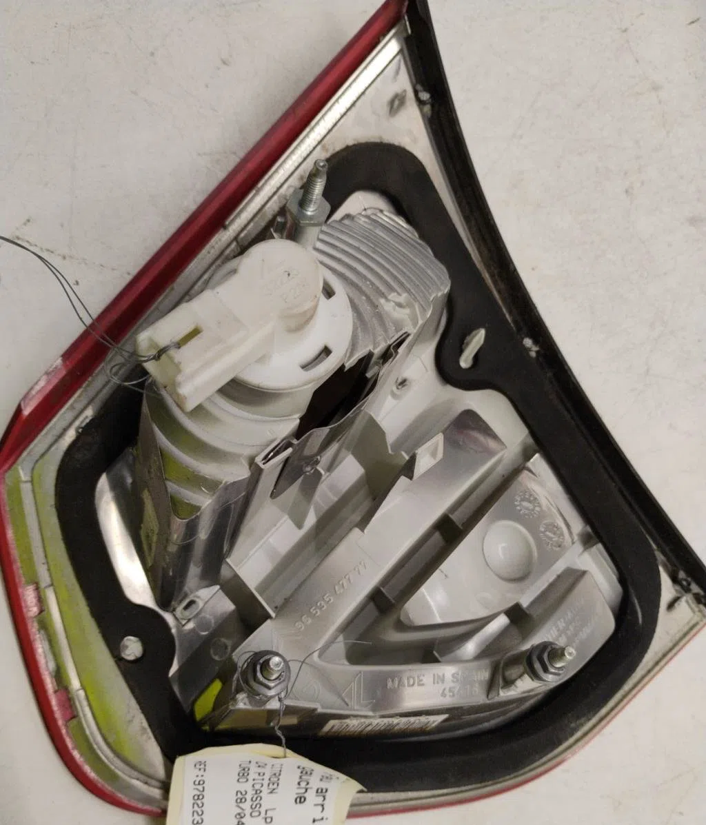 Feu arrière interieur gauche Citroen C4 PICASSO I Monospace (UD_) 1.6 hdi (2007-2013) 5 portes occasion