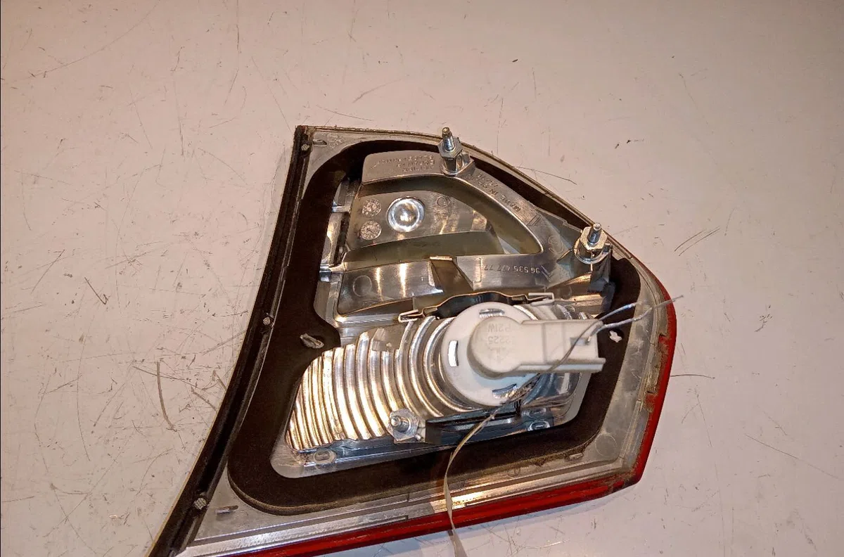 Feu arrière interieur gauche Citroen C4 PICASSO I Monospace (UD_) 2.0 hdi 138 (2006-2013) 5 portes occasion