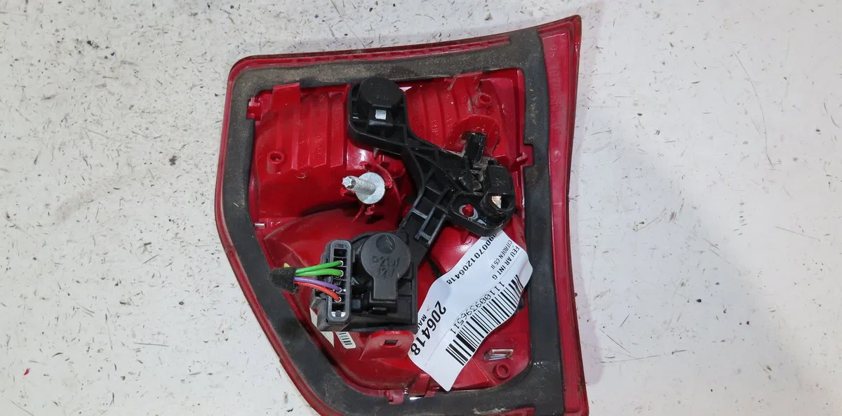 Feu arrière interieur gauche Citroen C5 III Break (RW_) 1.6 hdi 110 (2008) occasion
