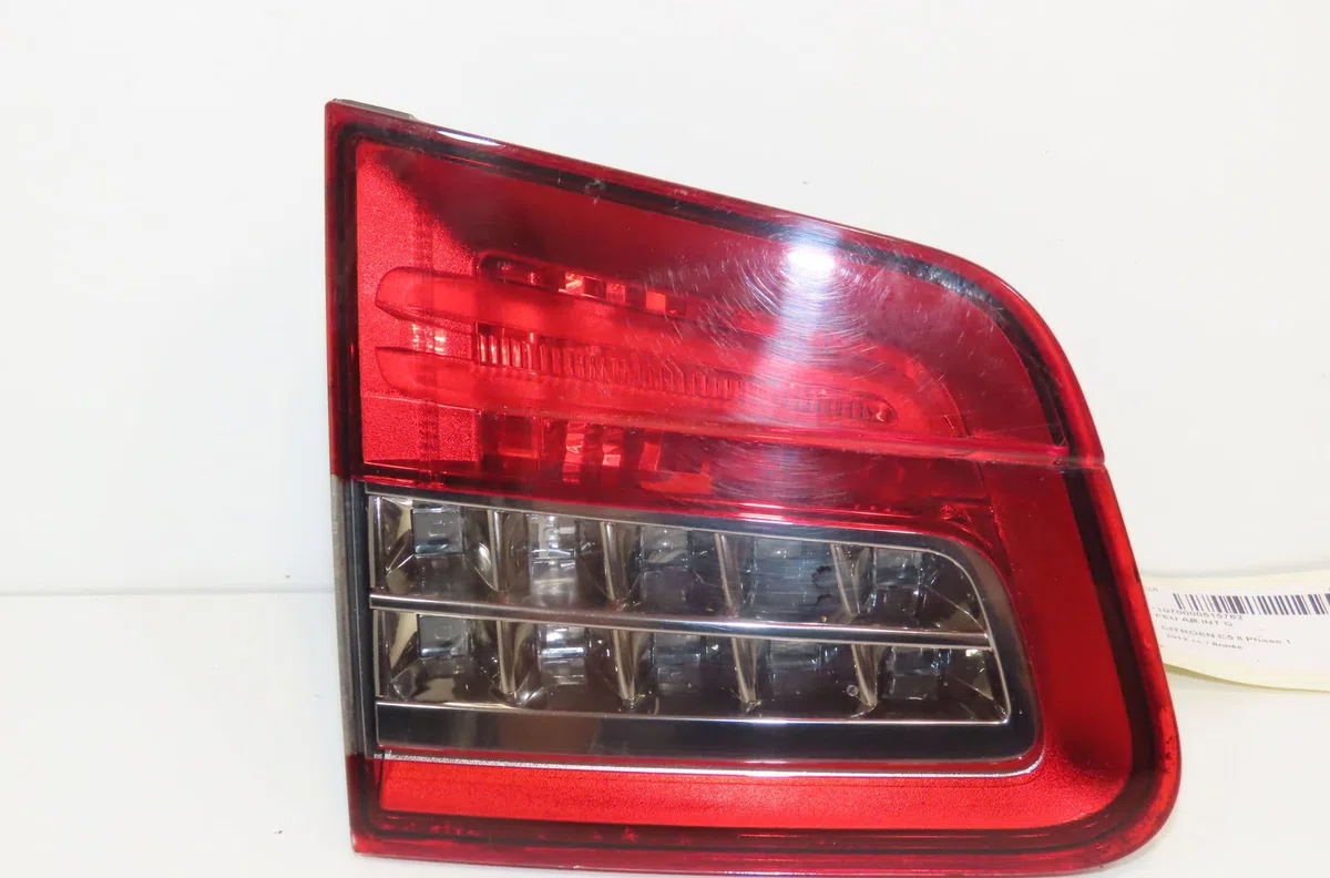 Feu arrière interieur gauche Citroen C5 III (RD_) 1.6 hdi 115 (2012) occasion