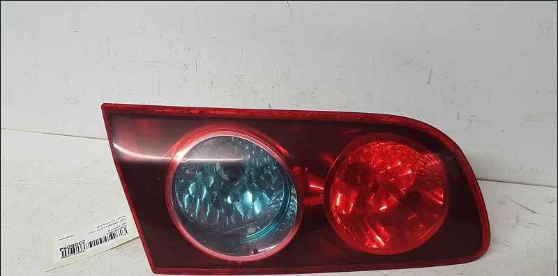 Feu arrière interieur gauche FIAT CROMA II occasion