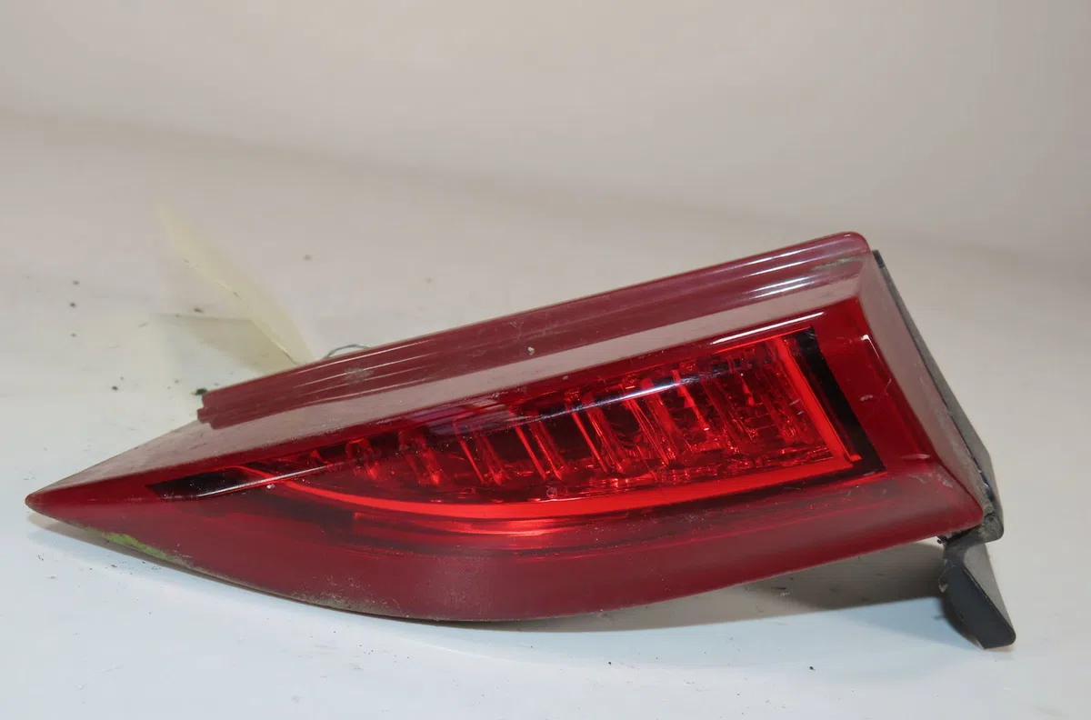 Feu arrière interieur gauche Fiat TIPO A trois volumes (356_, 357_) 1.4 (356sxa1b) (2015-2020) occasion