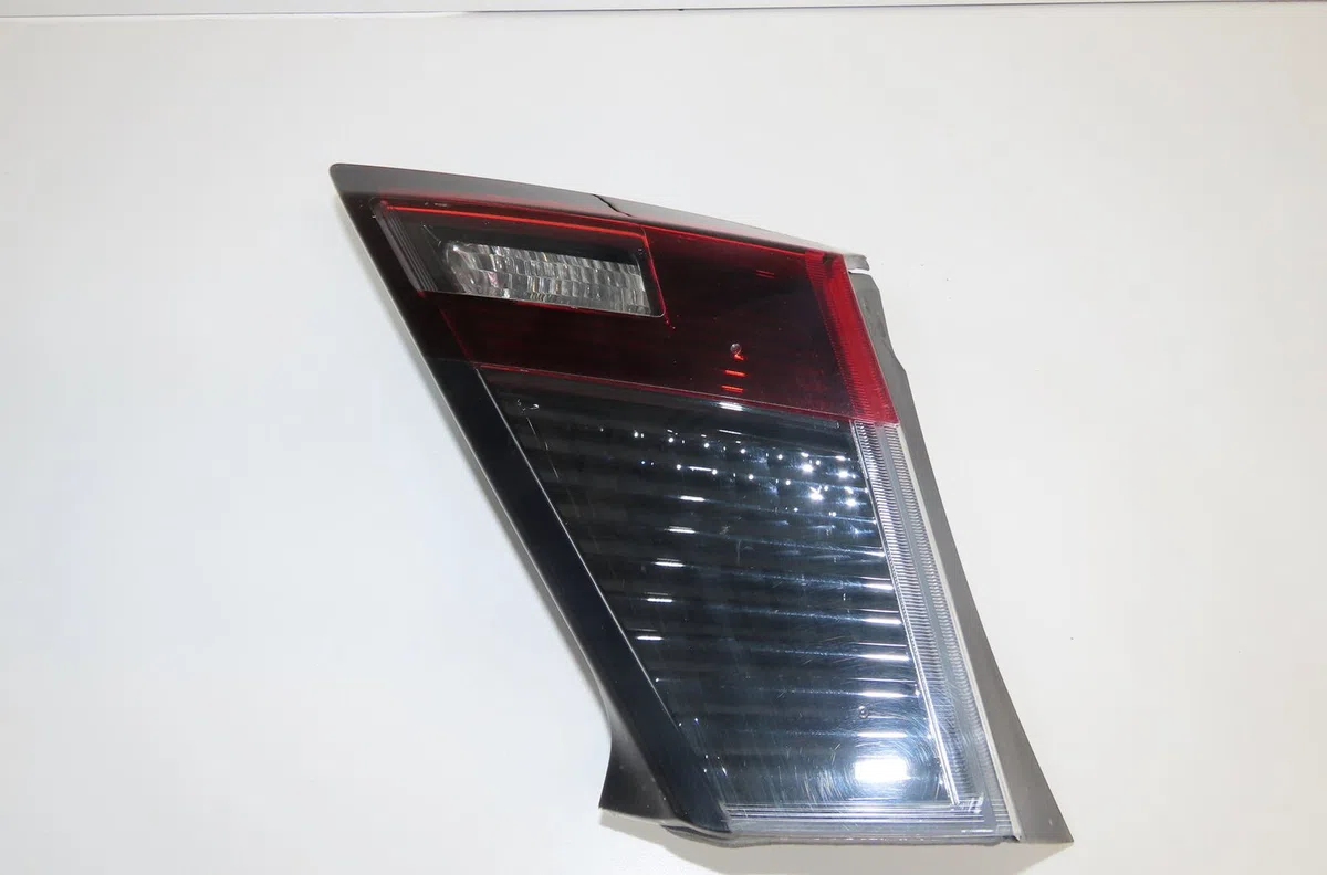 Feu arrière interieur gauche Honda CIVIC IX (FK) 1.6 i-dtec (fk3) (2013) occasion