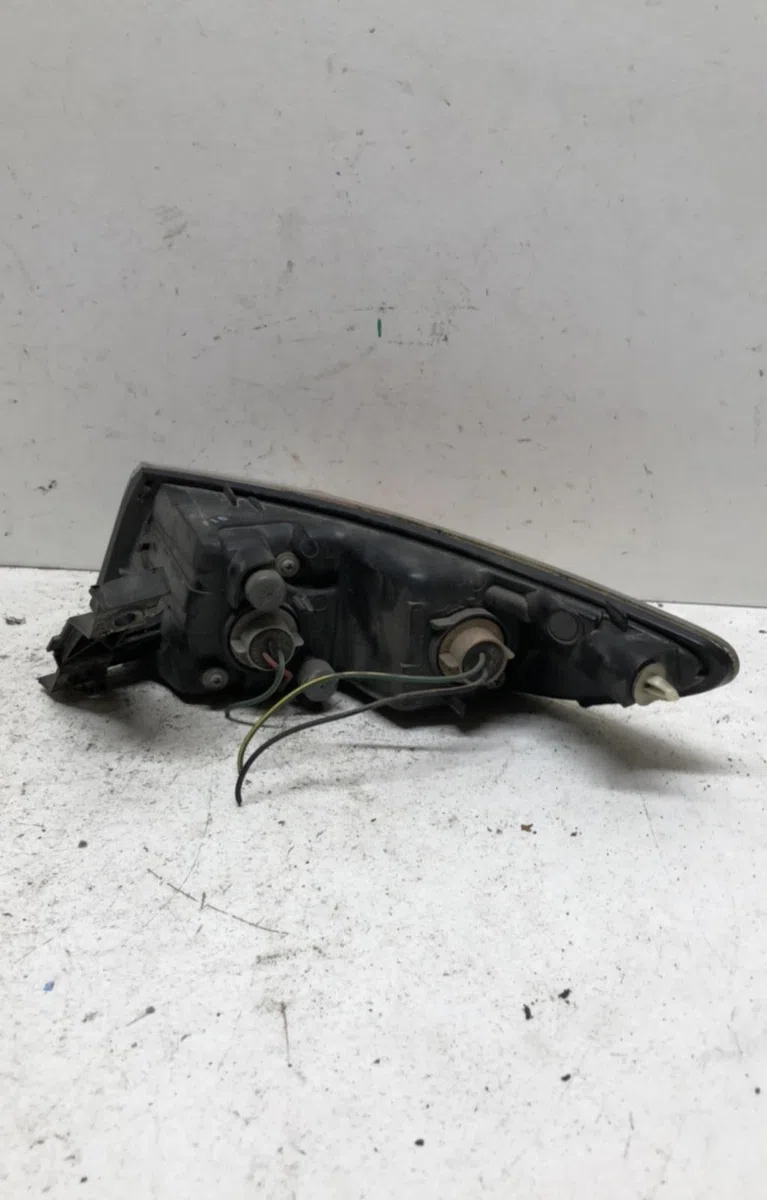 Feu arrière interieur gauche Honda CIVIC VIII Hatchback (FN, FK) 2.2 ctdi (fk3) (2005) 5 portes occasion