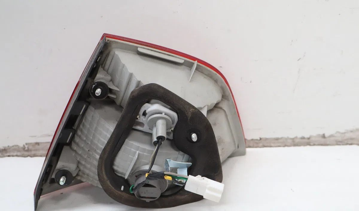 Feu arrière interieur gauche Hyundai Ix35 (LM, EL, ELH) 2.0 crdi (2012) occasion