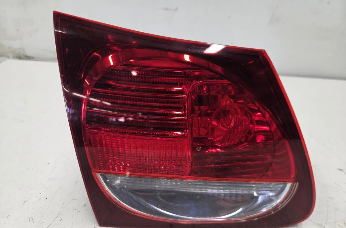 Feu arrière interieur gauche LEXUS GS 3 occasion