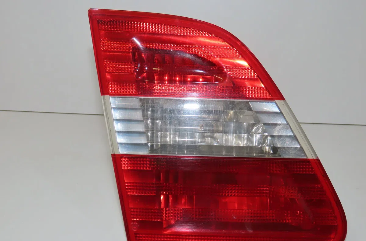 Feu arrière interieur gauche Mercedes-benz CLASSE B Sports Tourer (W245) B 180 cdi (245.207) (2005-2011) 5 portes occasi