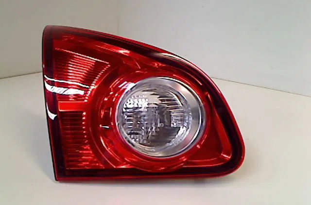 Feu arrière interieur gauche NISSAN QASHQAI I 1.5 DCI 106ch occasion