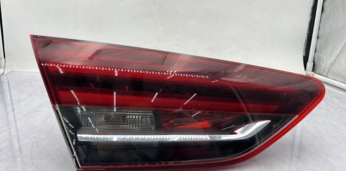 Feu arrière interieur gauche OPEL INSIGNIA 2 GRAND SPORT PHASE 1 occasion