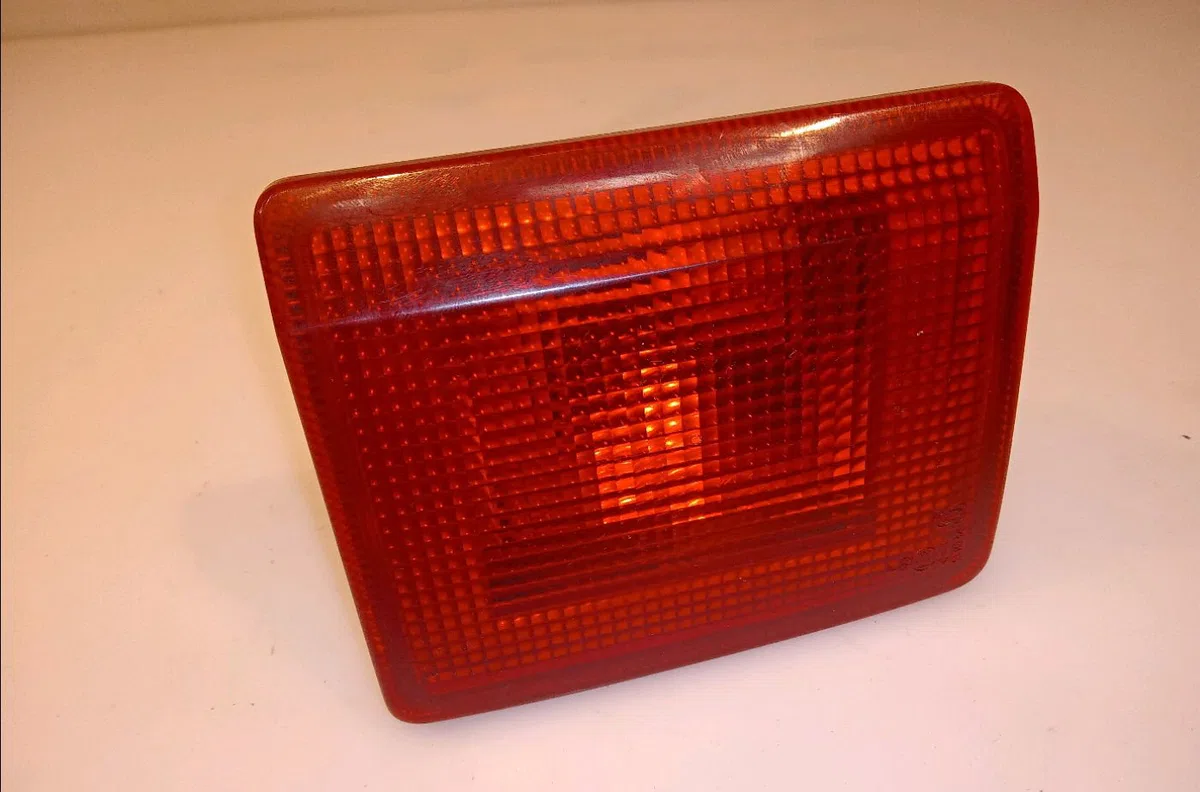 Feu arrière interieur gauche Peugeot 407 SW (6E_) 2.0 hdi 135 (2004-2010) occasion