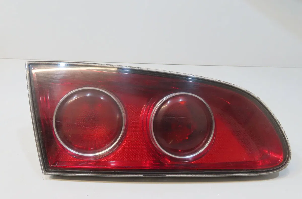 Feu arrière interieur gauche Seat CORDOBA (6L2) 1.9 tdi (2002-2009) occasion