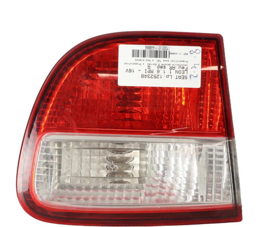 Feu arrière interieur gauche Seat LEON (1M1) 1.6 16 v (2000-2006) occasion