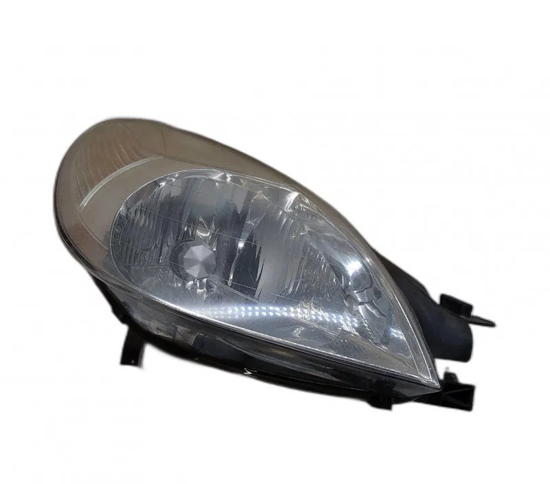 FEU AVANT DROIT CITROEN XSARA PICASSO 00006204W0