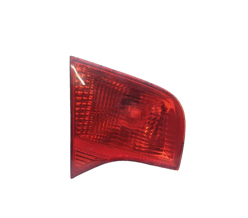 FEU DE JOUR AVANT GAUCHE AUDI A4 II 8E5945093A