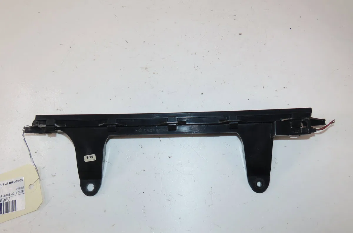 Feux stop supplementaire Audi A2 (8Z0) 1.4 tdi (2000-2005) 5 portes occasion
