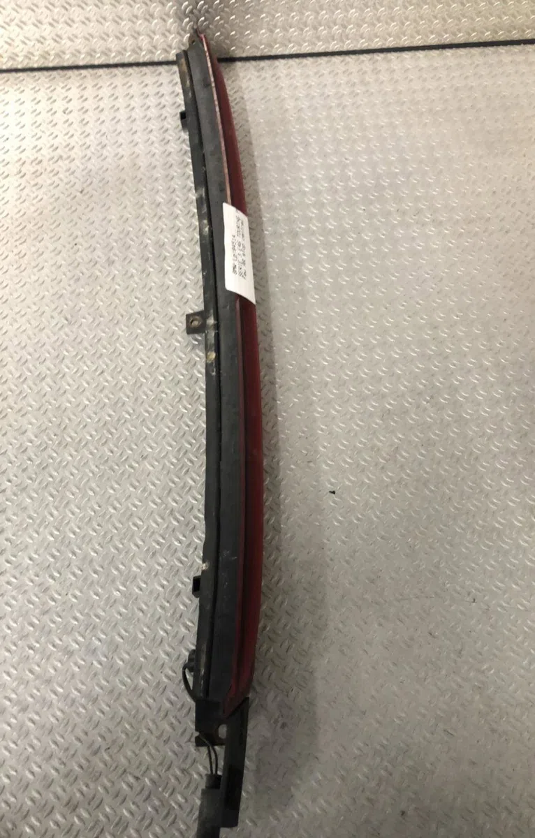 Feux stop supplementaire Bmw 3 Touring (E46) 320 i (1999-2000) occasion