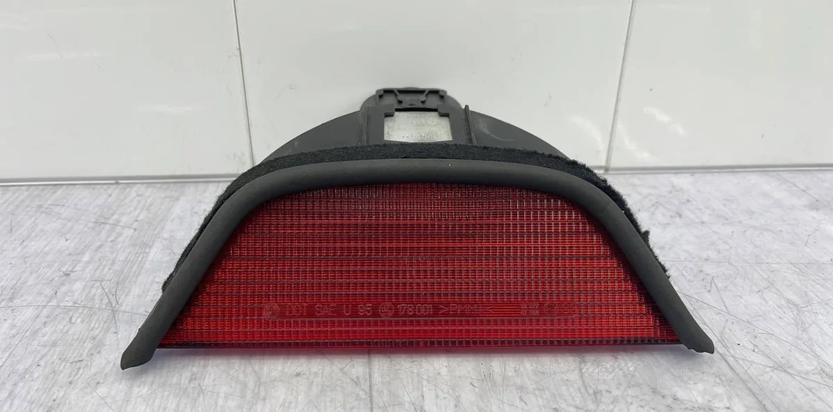 Feux stop supplementaire BMW SERIE 5 E39 PHASE 1 occasion