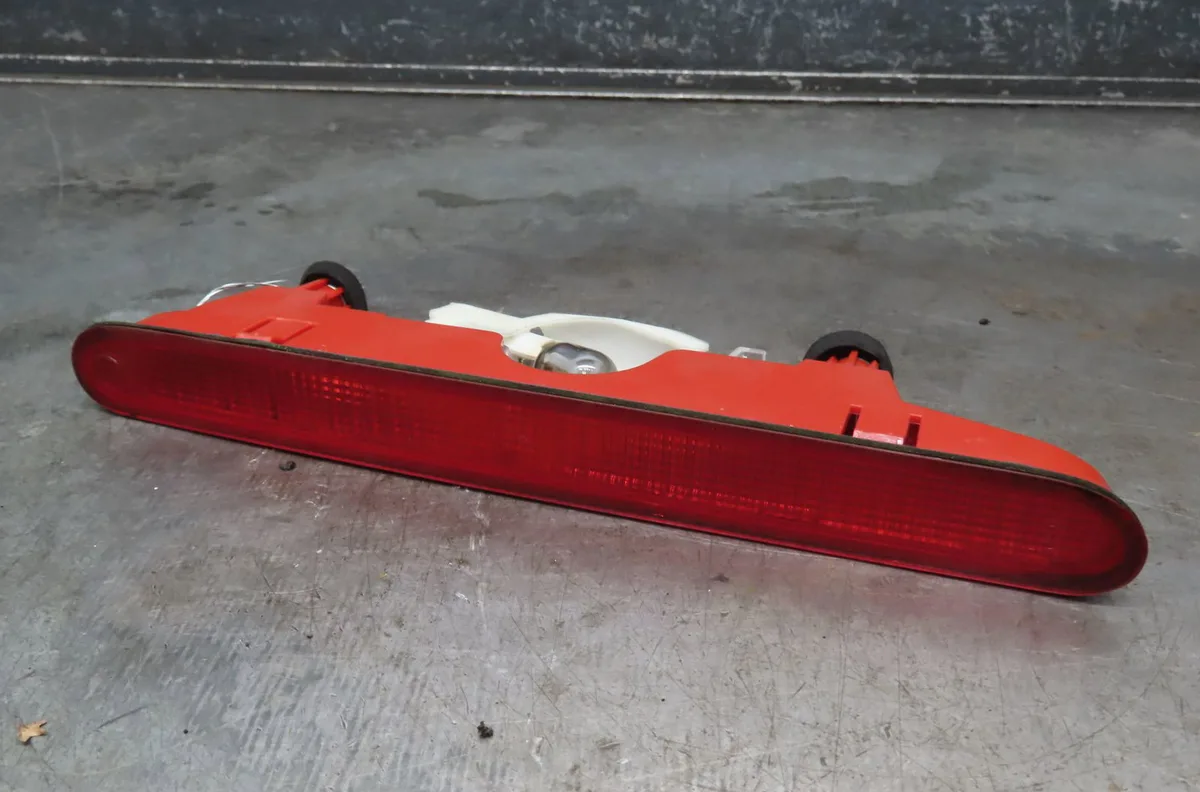 Feux stop supplementaire Citroen BERLINGO Camionnette-Monospace (B9) 1.6 bluehdi 100 (2014) occasion