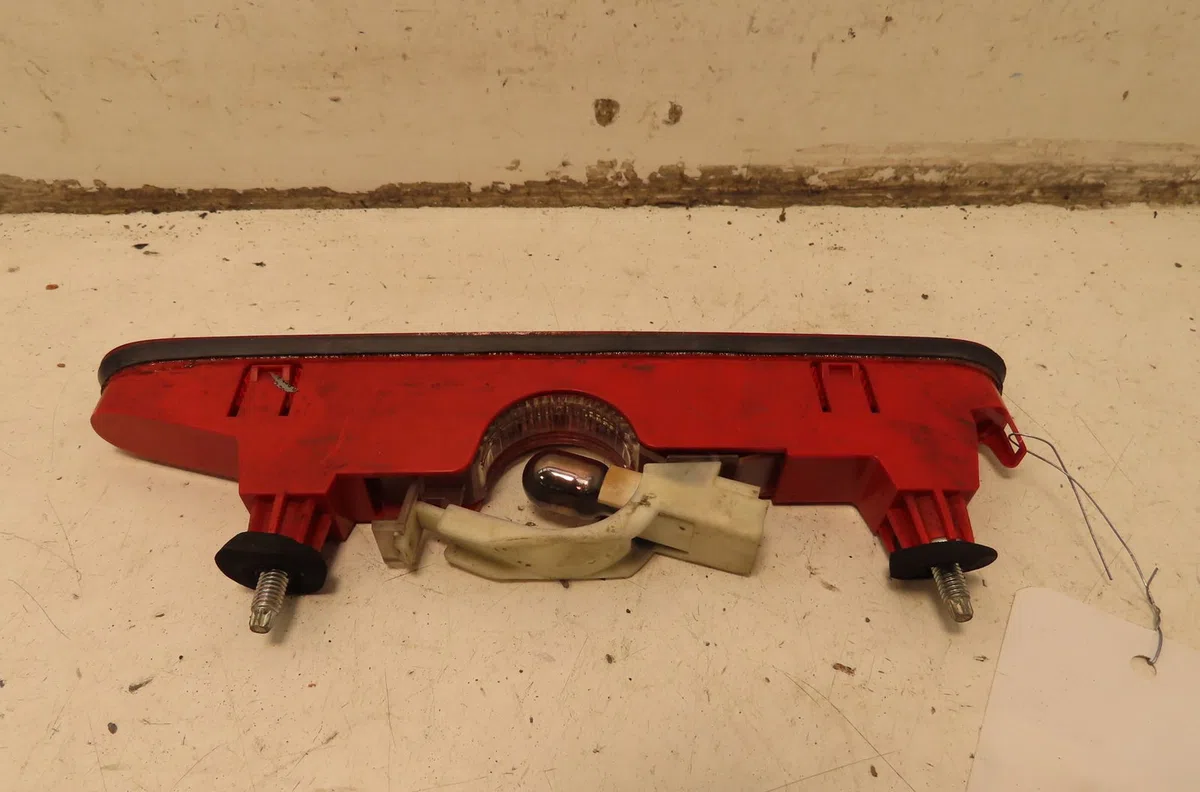 Feux stop supplementaire Citroen BERLINGO Camionnette-Monospace (B9) 1.6 hdi 90 16v (2008) 3 portes occasion