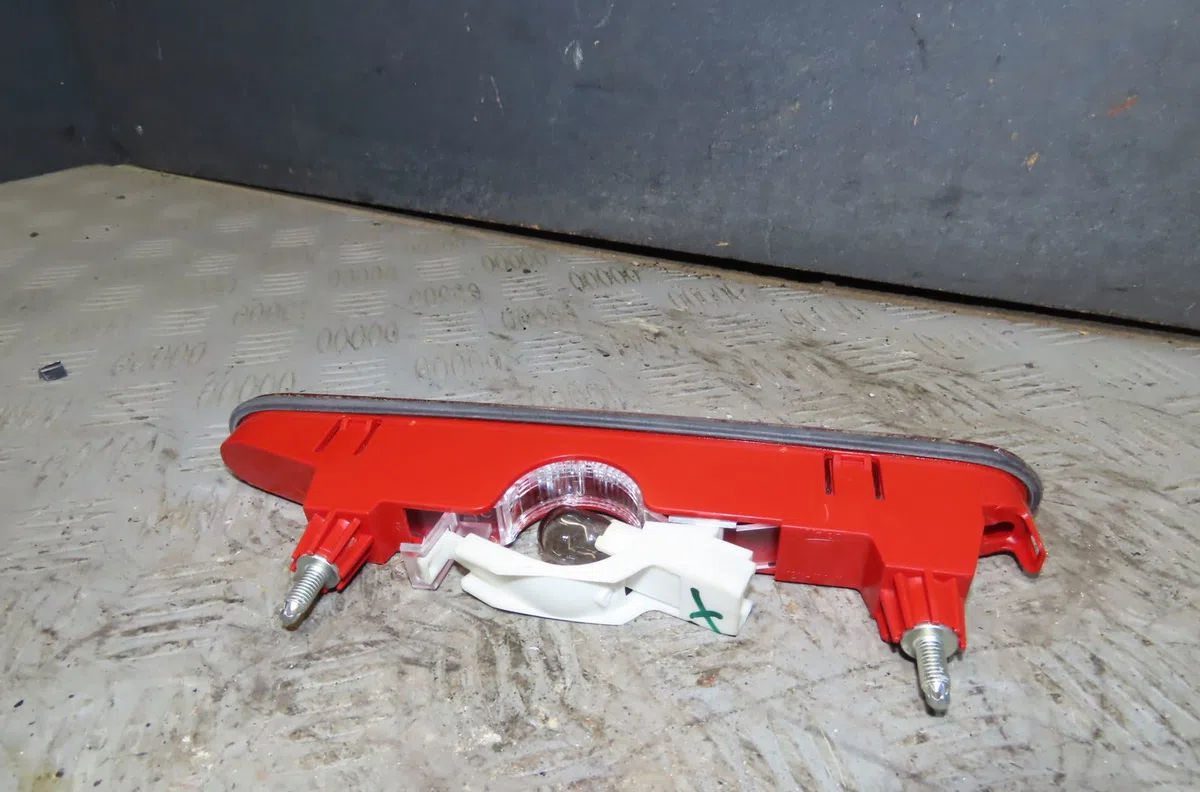 Feux stop supplementaire Citroen BERLINGO Camionnette-Monospace (K9) 1.5 bluehdi 100 (2018) occasion