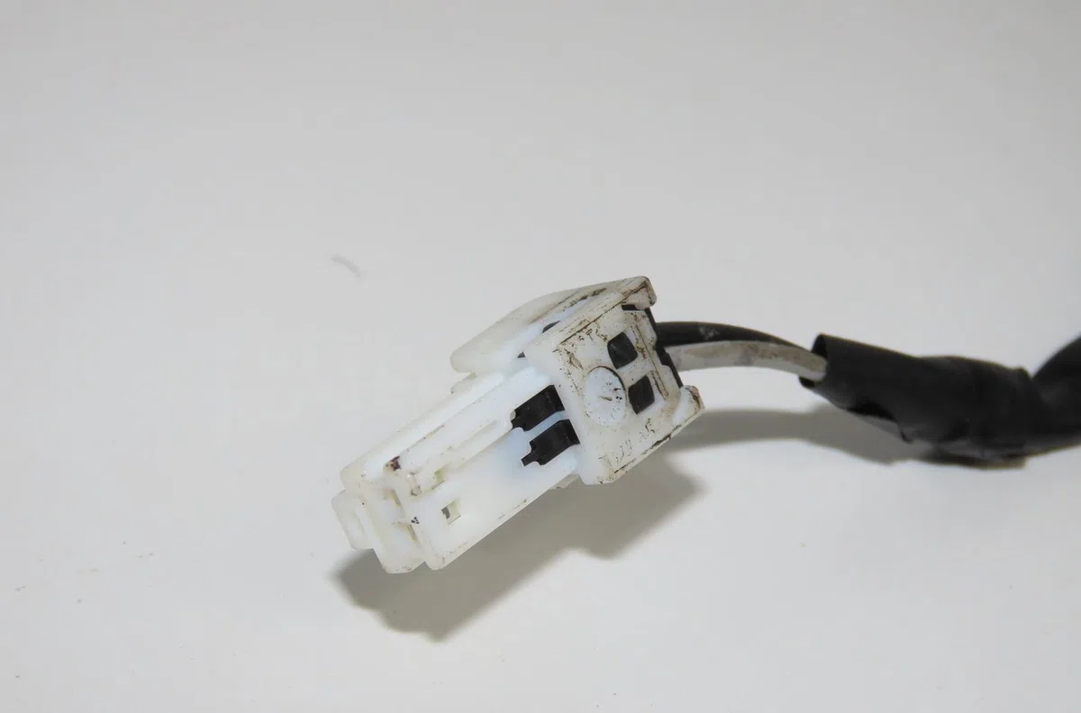 Feux stop supplementaire Citroen C-CROSSER (VU_, VV_) 2.2 hdi (2007-2012) 5 portes occasion