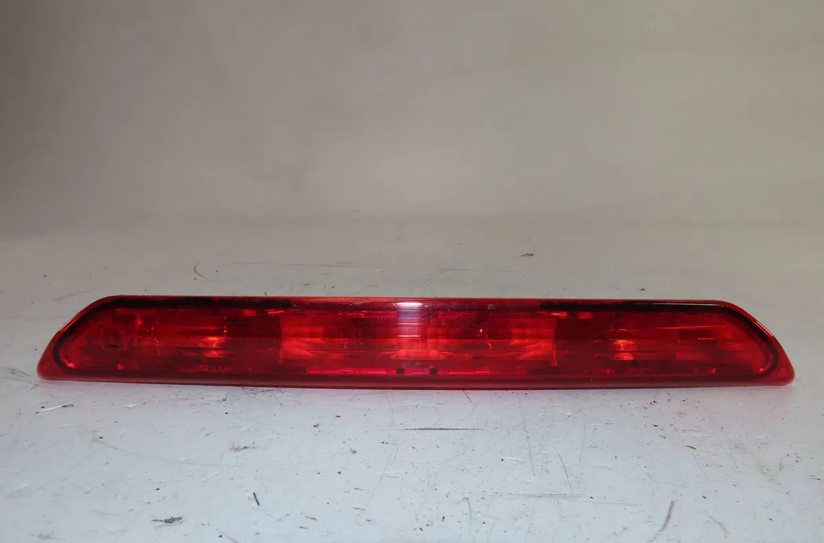 Feux stop supplementaire Citroen C3 II (SC_) 1.4 hdi 70 (sc8hzc, sc8hr0, sc8hp4) (2009) 5 portes occasion