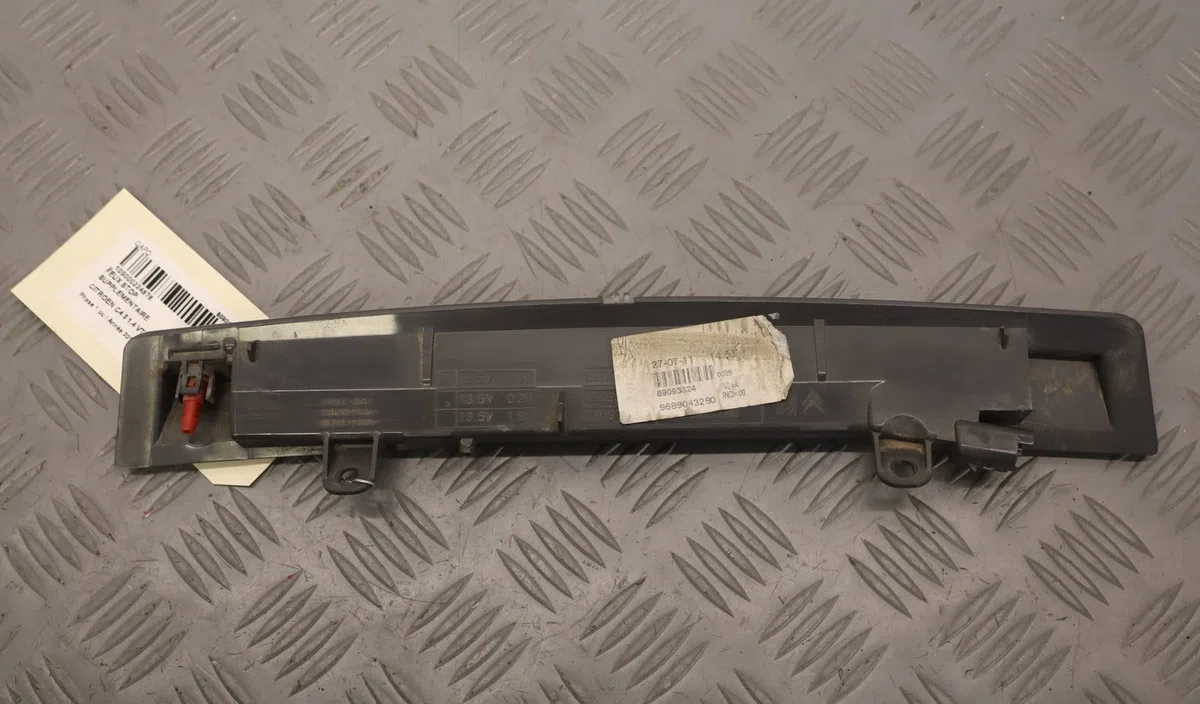 Feux stop supplementaire Citroen C4 II (NC_) 1.4 vti 95 (2009) occasion