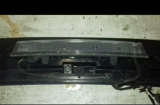 Feux stop supplementaire Citroën C4 II (NC_) 1.6 hdi 115 (2012) occasion