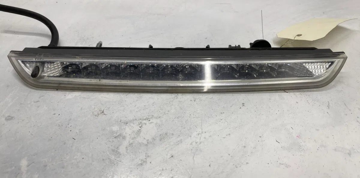 Feux stop supplementaire Citroen C4 PICASSO II 1.6 bluehdi 120 (2014) occasion