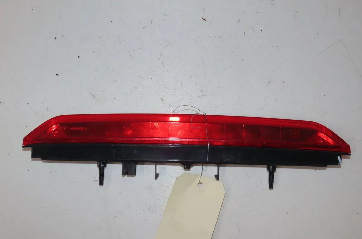 Feux stop supplementaire Citroen C5 X (ND_, NC_) Puretech 130 (nchnsp) (2021) occasion