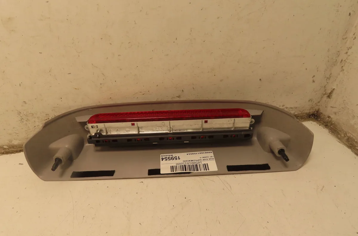 Feux stop supplementaire Fiat FIORINO Monospace (225_) 1.3 jtd multijet (225bxe1a) (2011) occasion