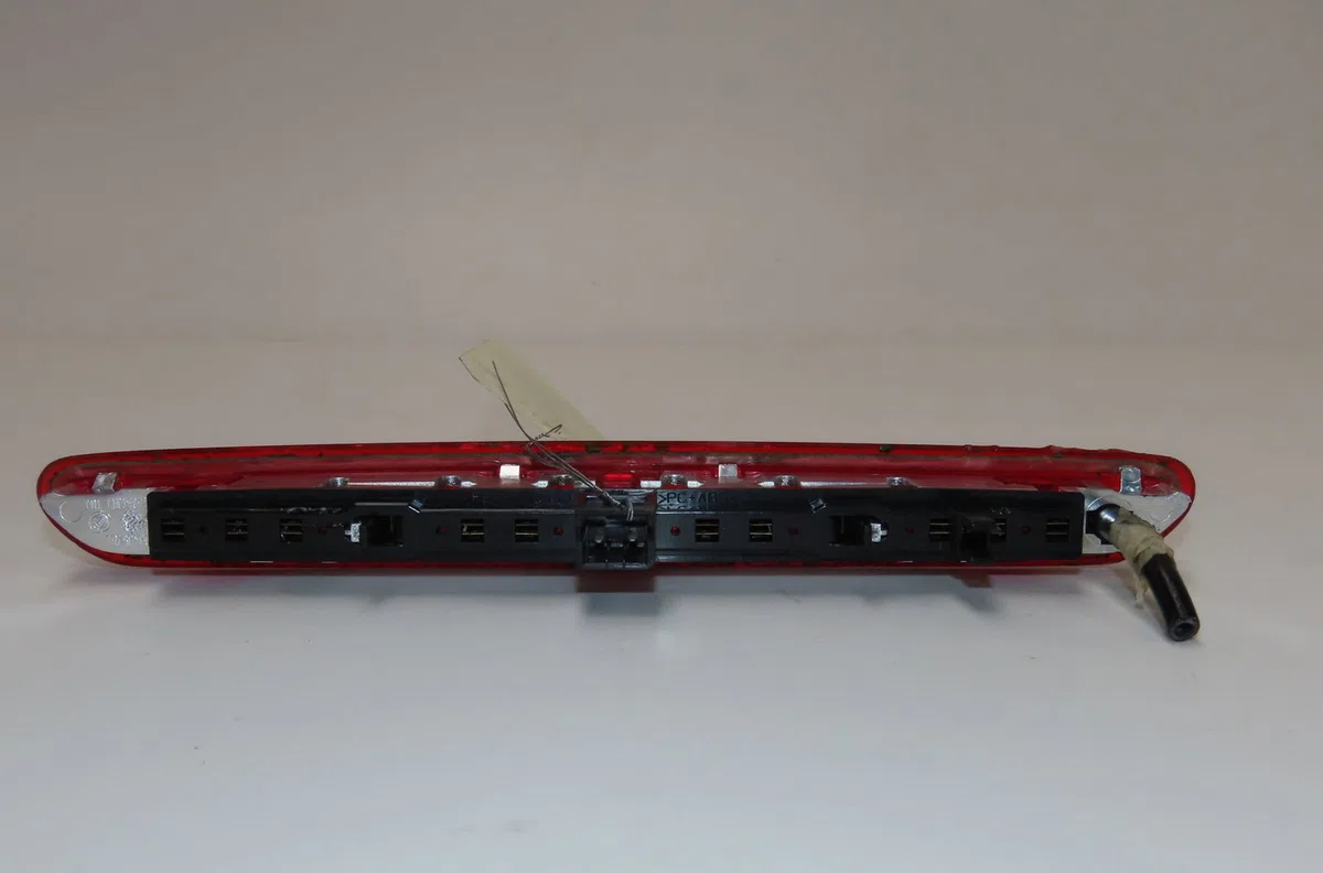Feux stop supplementaire Fiat PUNTO (199_) 1.2 (199axz1a, 199bxz1a) (2012) occasion