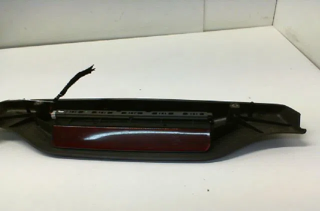 Feux stop supplementaire FIAT PUNTO II Phase 1 10-1999--05-2003 JTD 85ch occasion