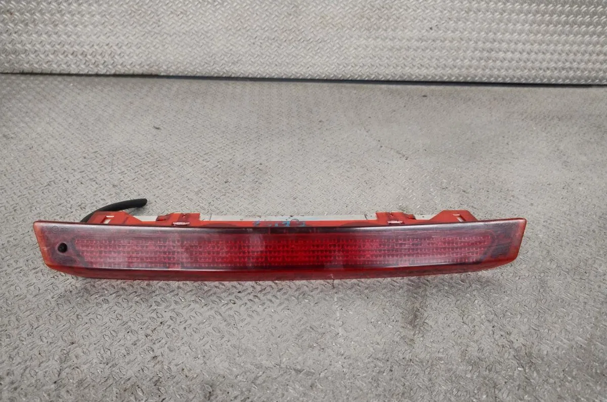 Feux stop supplementaire FORD C-MAX 2  C-MAX 2 PHASE 1 occasion
