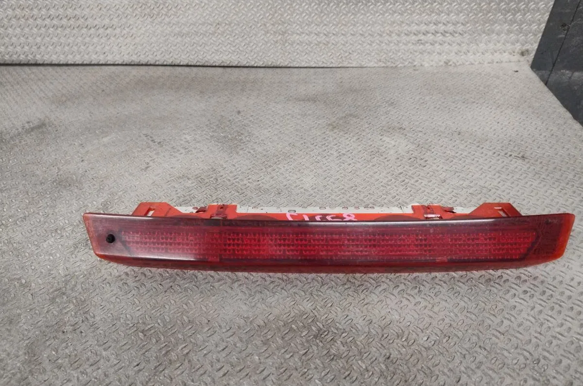 Feux stop supplementaire Ford C-MAX II (DXA-CB7, DXA-CEU) 1.6 tdci (2010-2019) 5 portes occasion