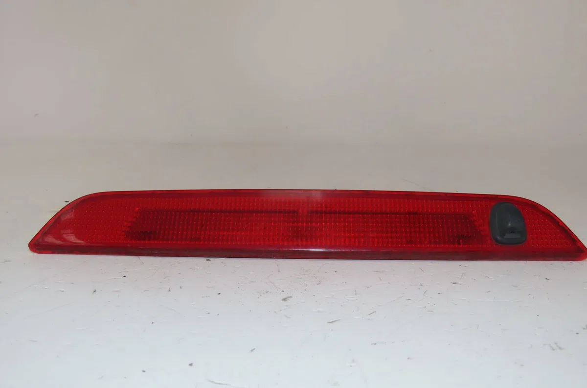Feux stop supplementaire Ford FIESTA V (JH_, JD_) 1.4 tdci (2001-2008) 5 portes occasion