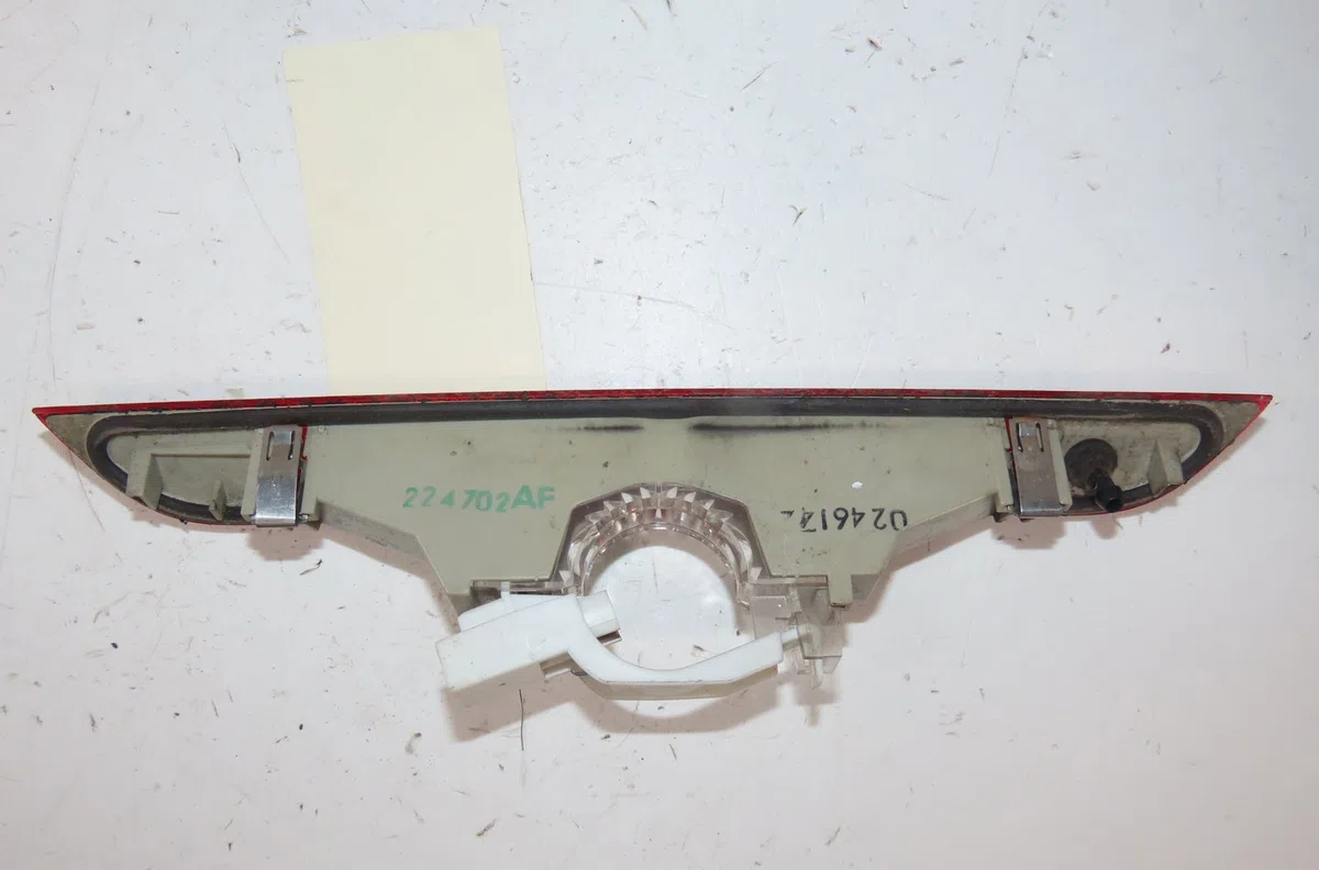 Feux stop supplementaire Ford FIESTA V (JH_, JD_) 1.4 tdci (2001-2008) 5 portes occasion