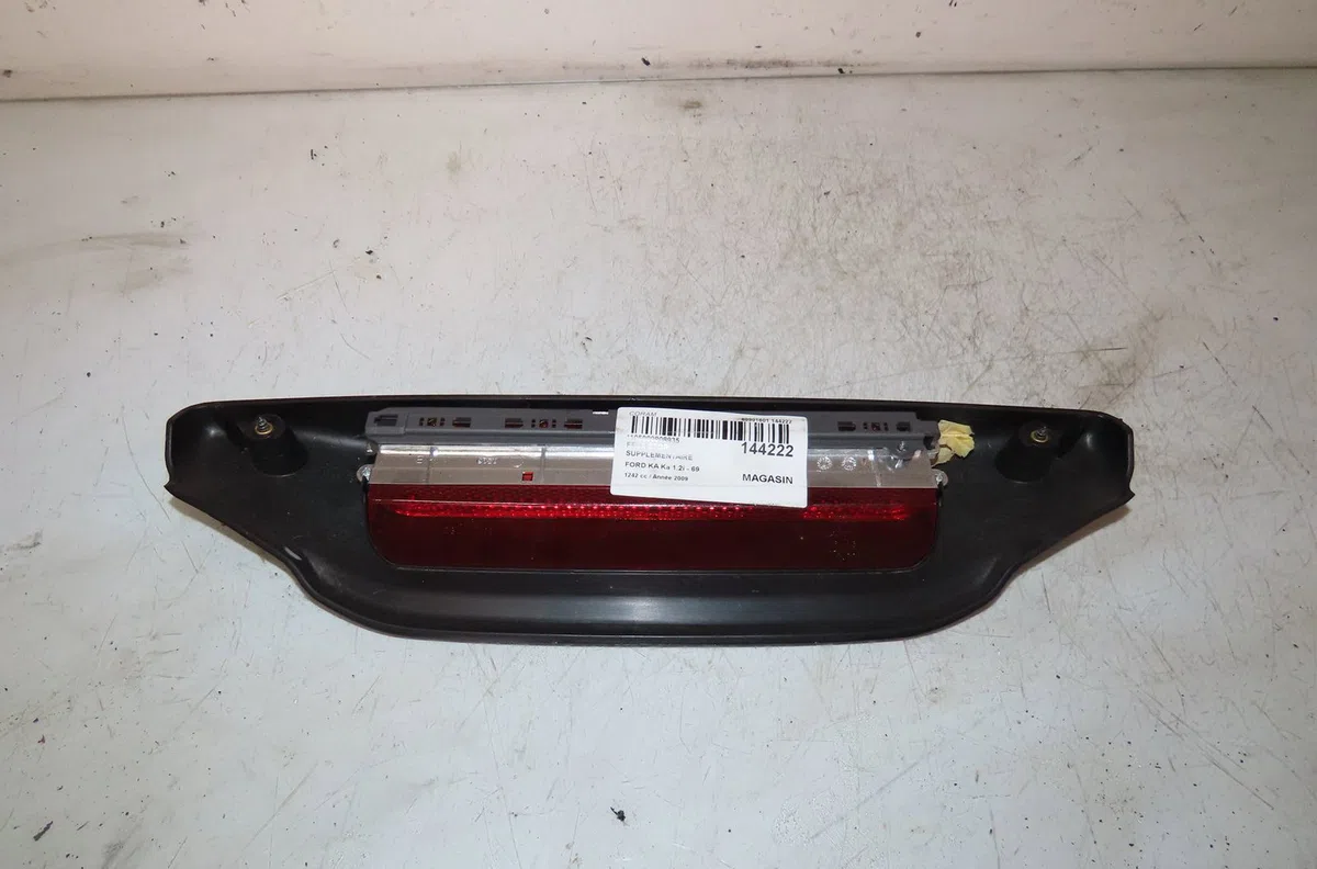 Feux stop supplementaire FORD KA 2009 occasion