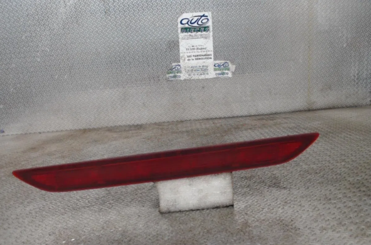 Feux stop supplementaire FORD MONDEO 3  MONDEO 3 PHASE 1 occasion