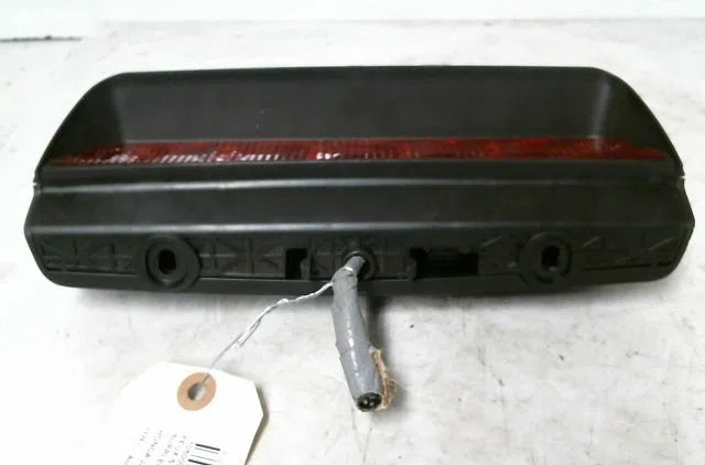 Feux stop supplementaire Honda JAZZ III (GE_, GG_, GP_, ZA_) 1.3 i (ge6, gg3, gg6) (2008) occasion
