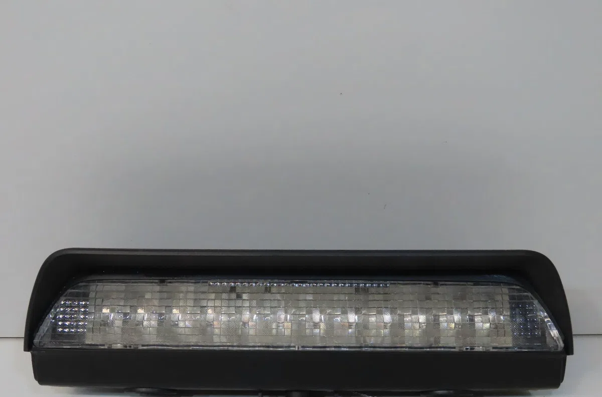 Feux stop supplementaire Honda JAZZ III (GE_, GG_, GP_, ZA_) 1.3 i (ge6, gg3, gg6) (2008) occasion