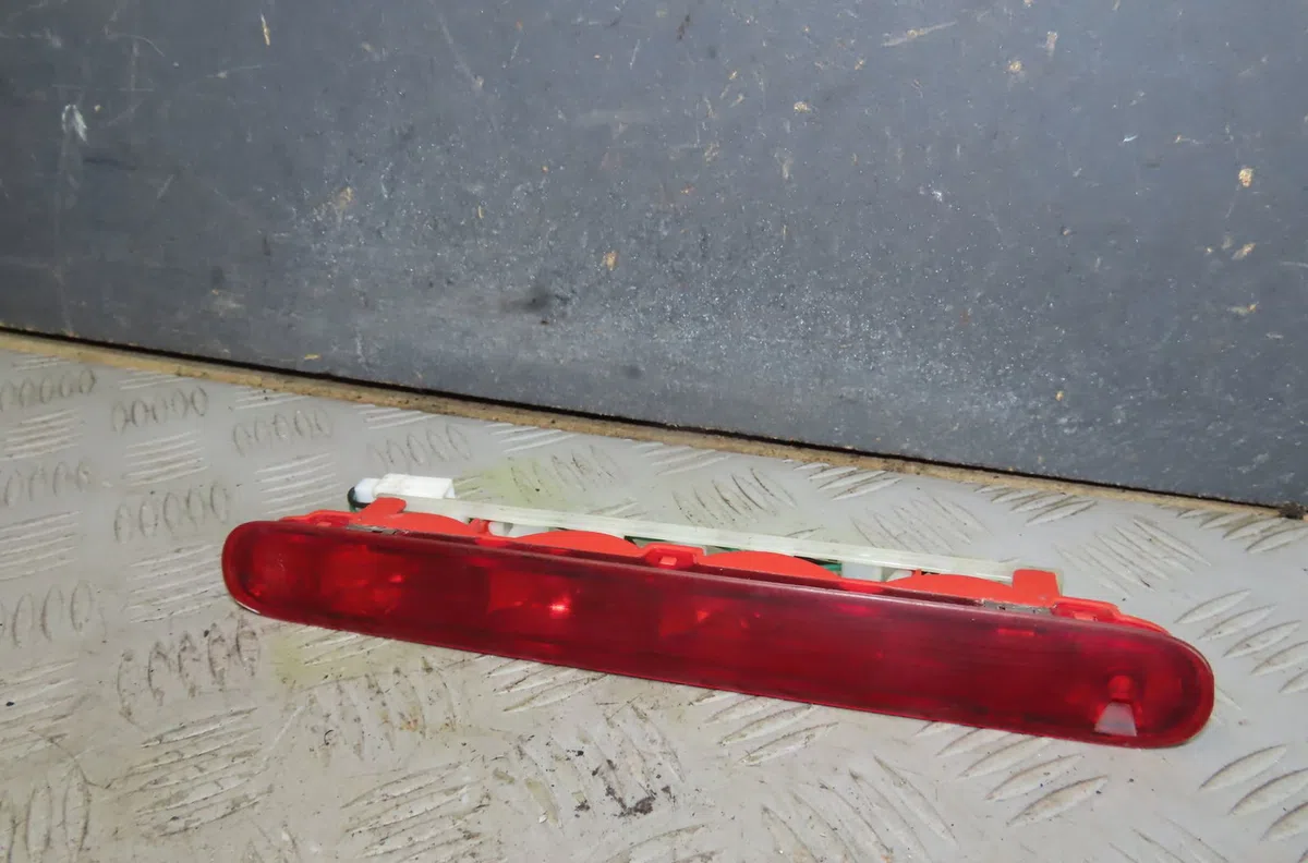 Feux stop supplementaire Hyundai I20 I (PB, PBT) 1.4 crdi (2008-2015) occasion