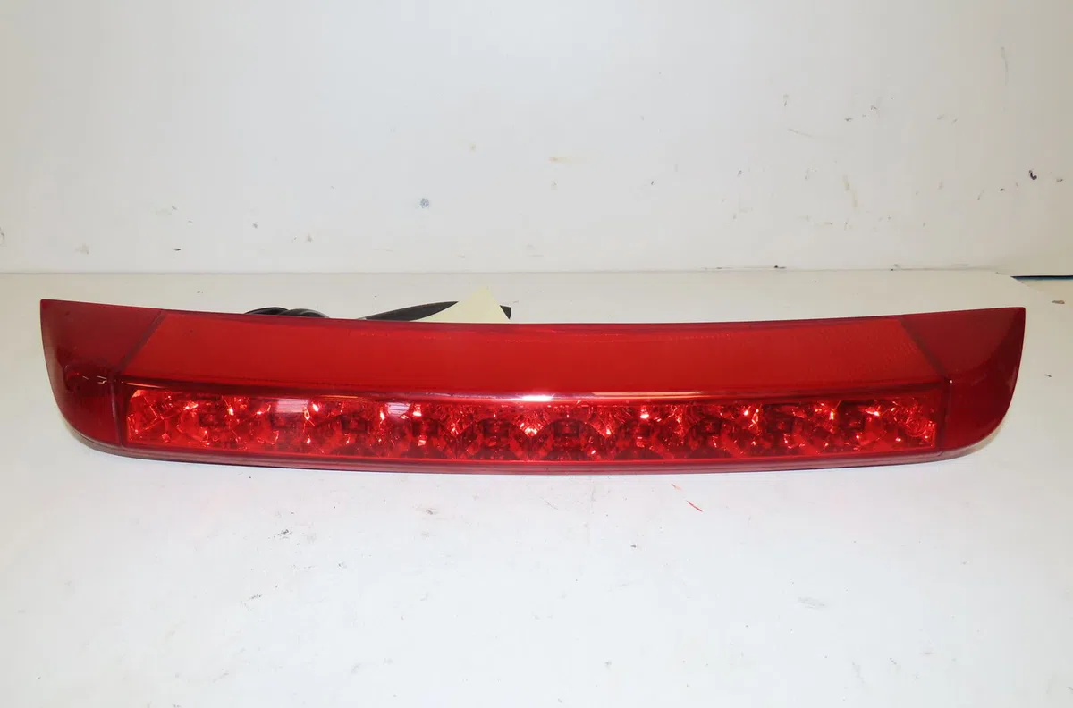 Feux stop supplementaire Kia CARENS IV 1.7 crdi (2013) occasion