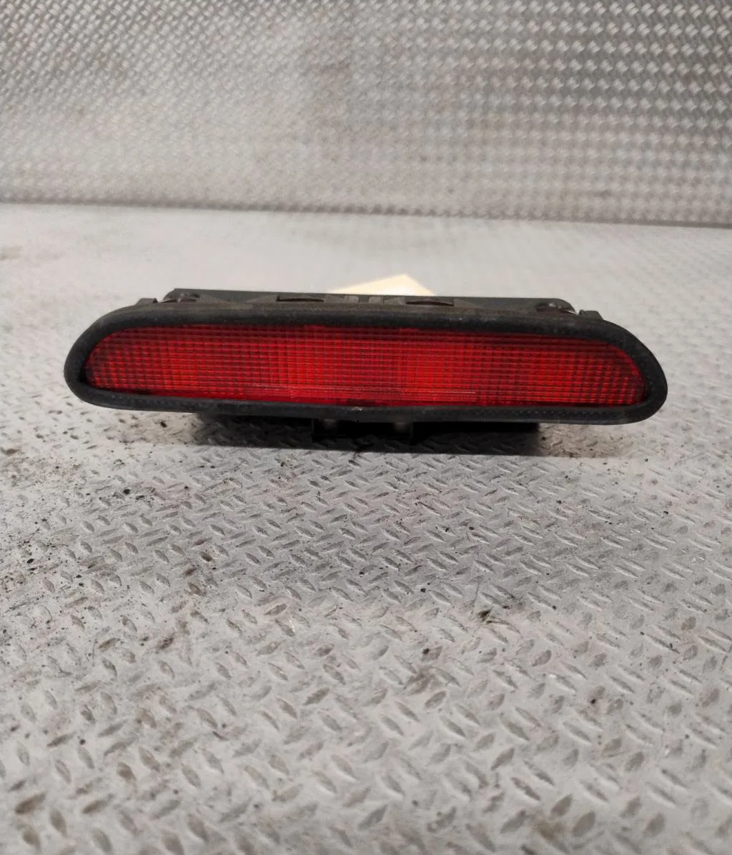 Feux stop supplementaire Mercedes-benz CLASSE A (W168) A 170 cdi (168.008) (1998-2001) occasion