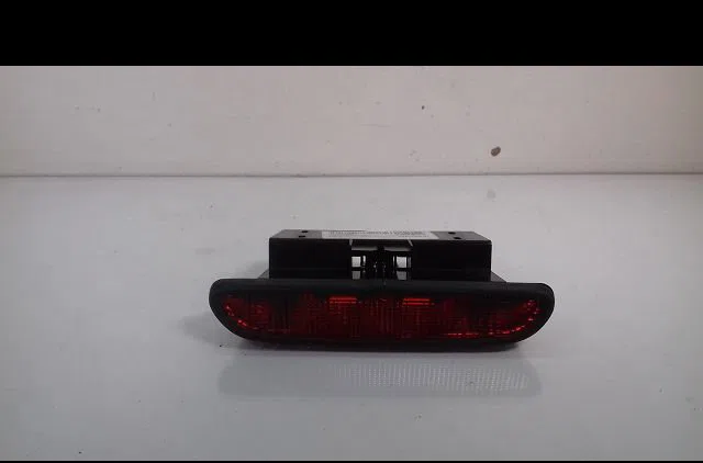 Feux stop supplementaire Mercedes-benz CLASSE A (W168) A 170 cdi (168.009, 168.109) (2001-2004) occasion